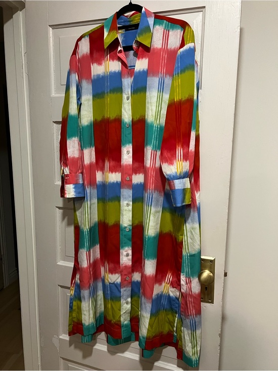 Natori Dresses & Skirts - Vibrant Multi-Color Button-Front Shirt Dress